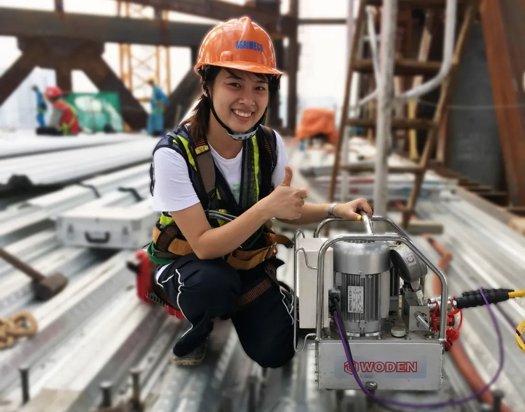 沃頓液壓扳手應用于越南大型鋼結構項目現場 沃頓液壓扳手應用于越南大型鋼結構項目現場