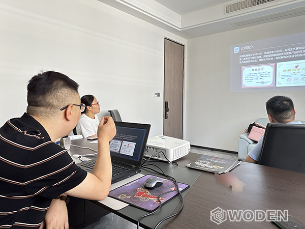 風(fēng)電外資企業(yè)前來沃頓戰(zhàn)略工廠參觀考察 風(fēng)電外資企業(yè)前來沃頓戰(zhàn)略工廠參觀考察