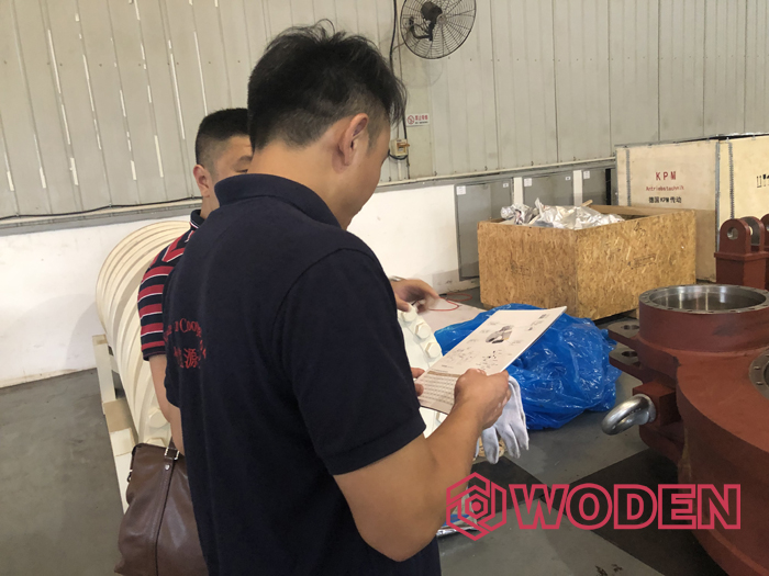 南京某傳動減速機做液壓扳手選型現場